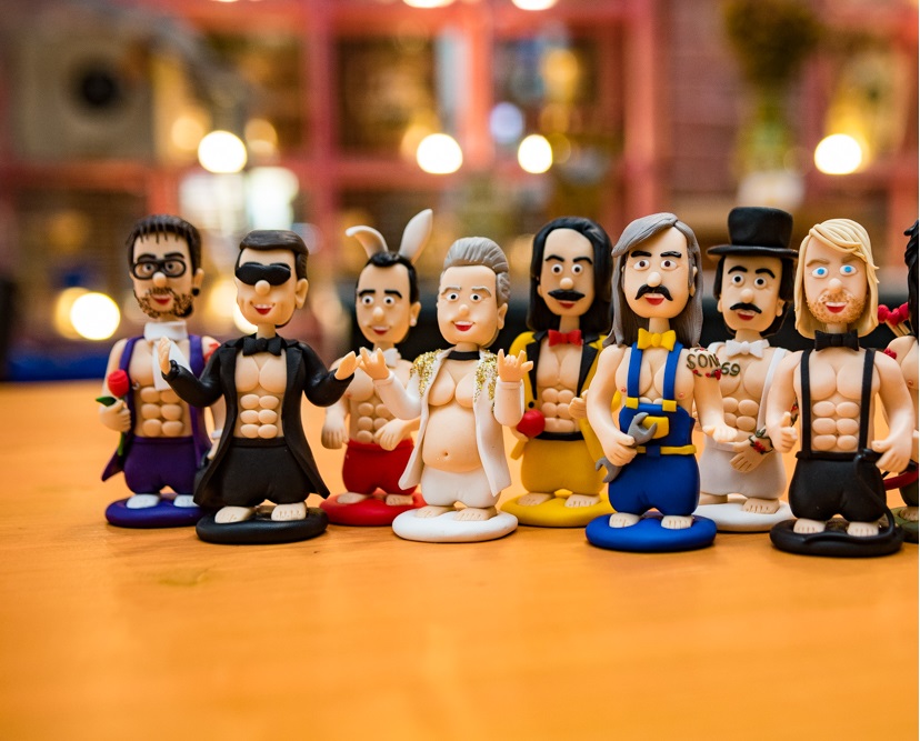 Фото: в Ивано-Франковске презентовали мини-игрушки украинских звезд 18+