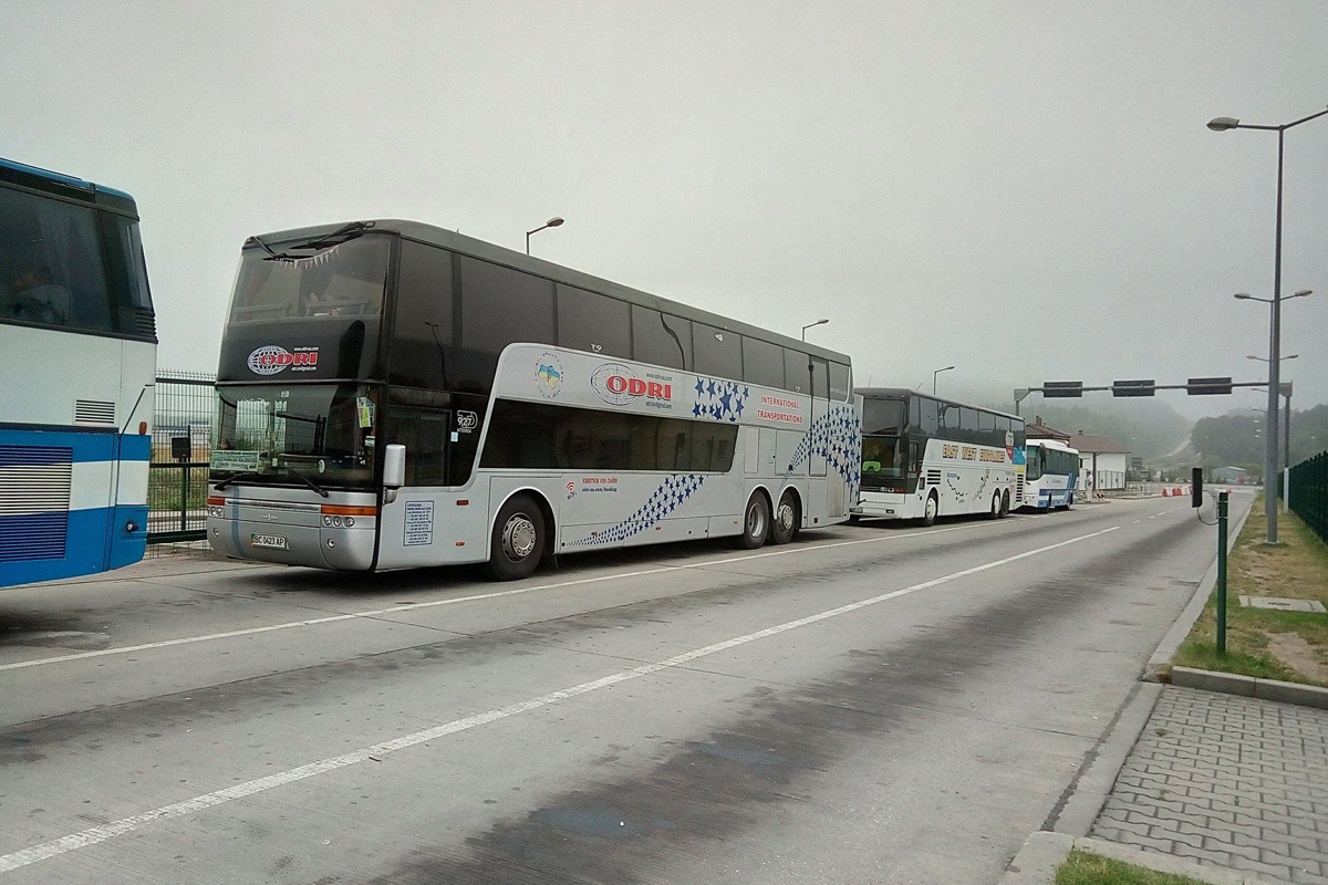 Українські туристи потрапили в «автобусний колапс»