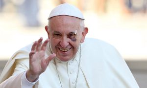 Папа Римский помолится на могиле «святого алкоголика» в Дублине