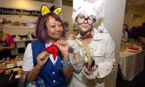 Фото: в Калифорнии прошла необычная конвенция любителей котов CatCon