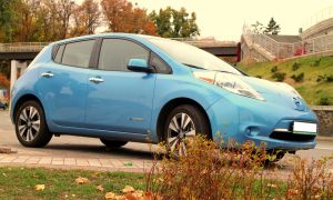 Nissan предложил японским водителям пользоваться электрокарами без их покупки