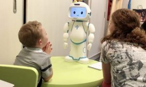 Фото, видео: в Европе создали гуманоидного робота для детей-аутистов