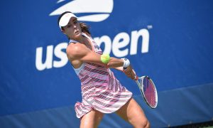 Видео: теннисистка переодела майку на корте и разоблачила дискриминацию