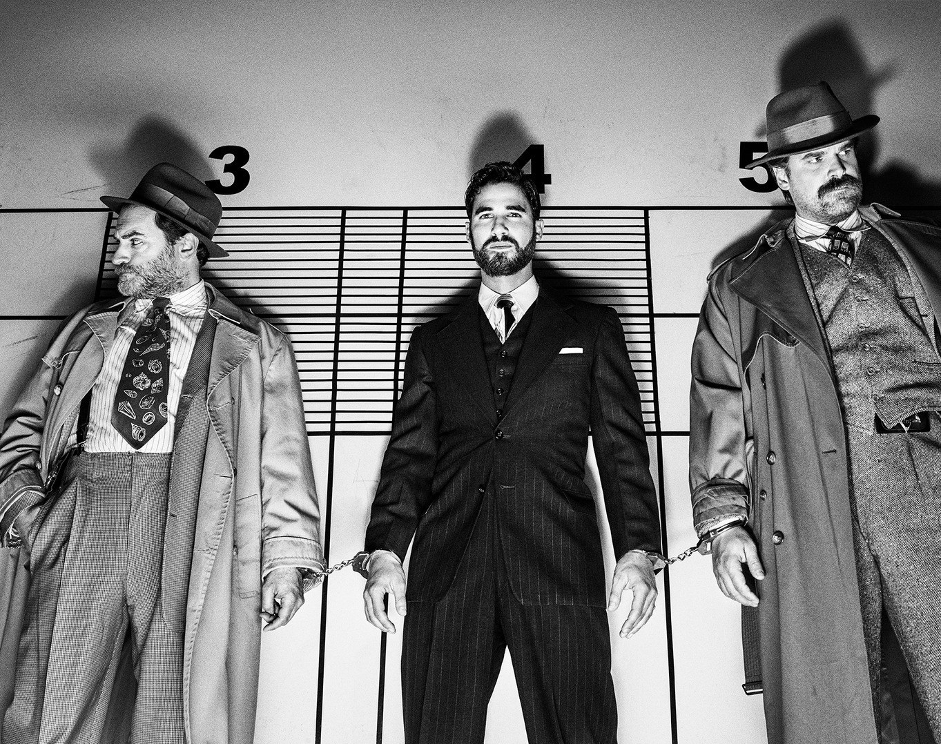 Фото: номинантов на «Эмми» сняли в стиле нуар