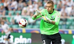 Відео: воротар софійського ЦСКА пропустив курйозний автогол