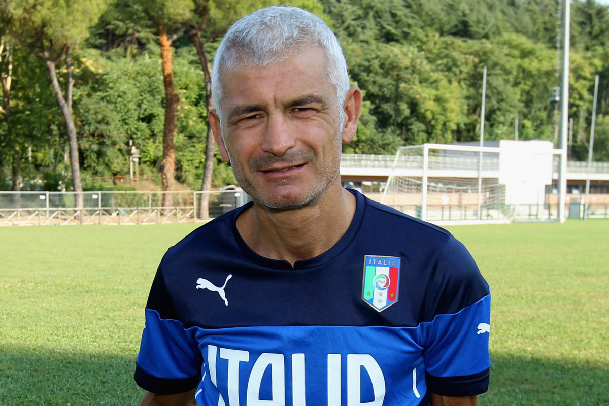 Президент столичного клуба решил уволить итальянского тренера