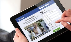 Facebook обвинили в накрутке просмотров видео