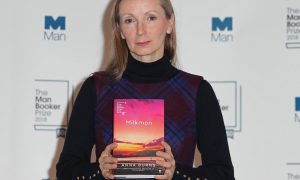 Писательница из Северной Ирландии стала лауреаткой Букеровской премии