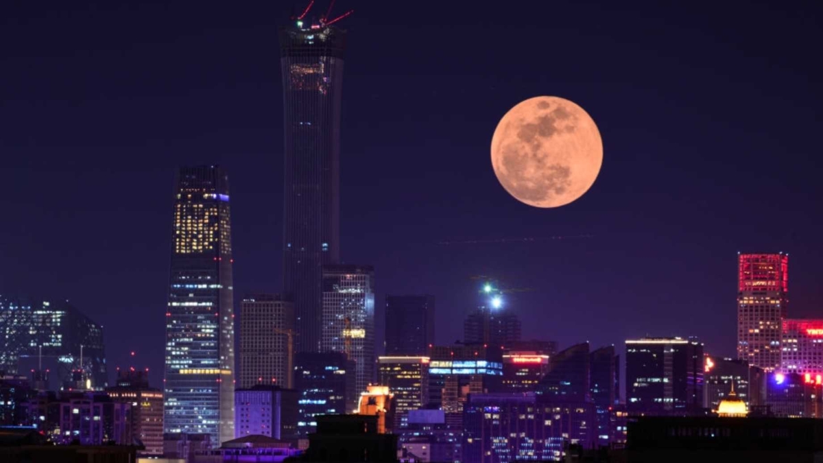 В Китае запустят искусственную луну