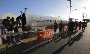 Маск анонсировал запуск первого туннеля Hyperloop