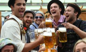 На Октоберфесте выпили 7,5 миллионов литров пива