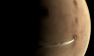Фото: на Марсе астрономы обнаружили облако неизвестного происхождения