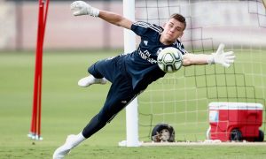 Украинский голкипер может уйти в один из европейских клубов