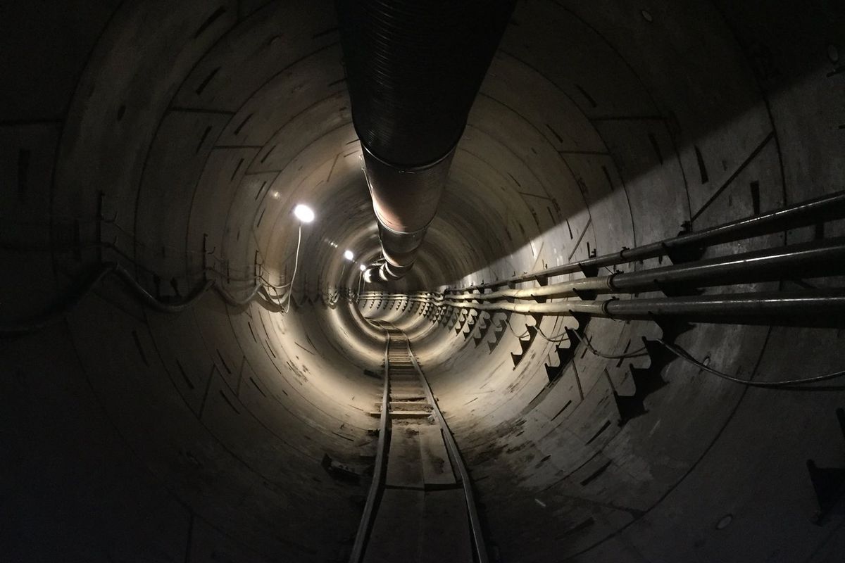 Видео: компания Маска завершила прокладку скоростного тоннеля под Лос-Анджелесом