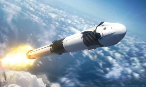 Фото: SpaceX показала ракету и корабль Crew Dragon