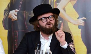 В Киеве побили фронтмена DZIDZIO