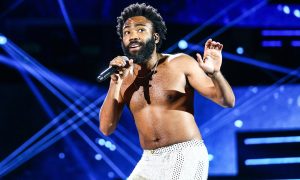 В Британии составили рейтинг топ-100 композиций 2018 года