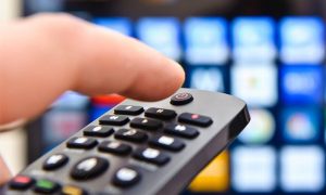 Киберполиция разоблачила портал, который незаконно транслировал сотни телеканалов