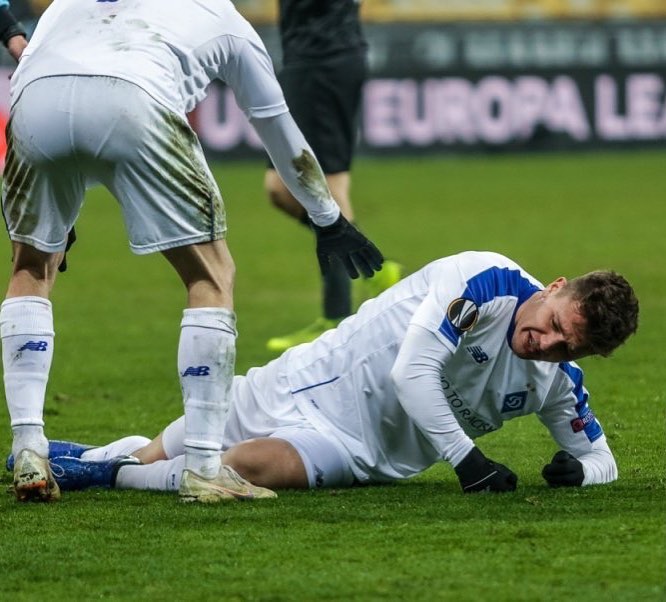 Фото: обнародованы подробности тяжелой травмы полузащитника «Динамо»