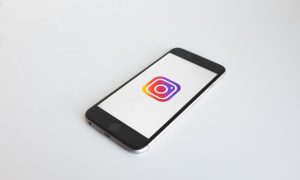 В Instagram появилась функция голосовых сообщений