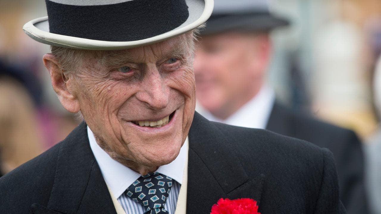 Фото: принц Филипп попал в аварию