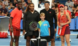 Назван победитель исторического поединка Федерер - Уильямс