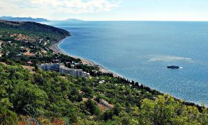 Фото: в оккупированном Крыму уже проклинают «весну 2014»