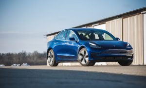Tesla начнет продавать Model 3 в Европе
