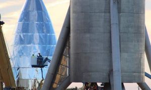 Видео: в интернете появились первые кадры с ракетой Starship на пусковой площадке