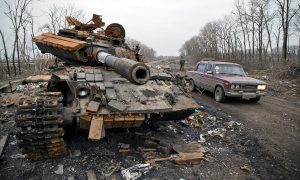 Фото, видео: пророссийский блогер опубликовал снимки разрушенного террористами поселка на Донбассе