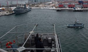 Фото, видео: в черноморский порт прибыл большой десантный корабль США