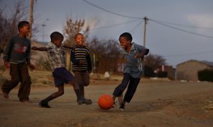 Игрока европейского клуба второй раз подряд назвали лучшим африканским футболистом`