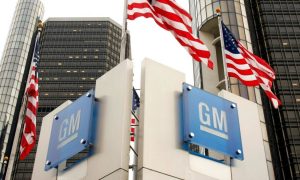 Фото: Cadillac намерен конкурировать с Tesla