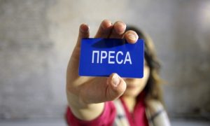 Нападение на журналистов: в Киеве с топором угрожали съемочной группе «Стоп коррупция»