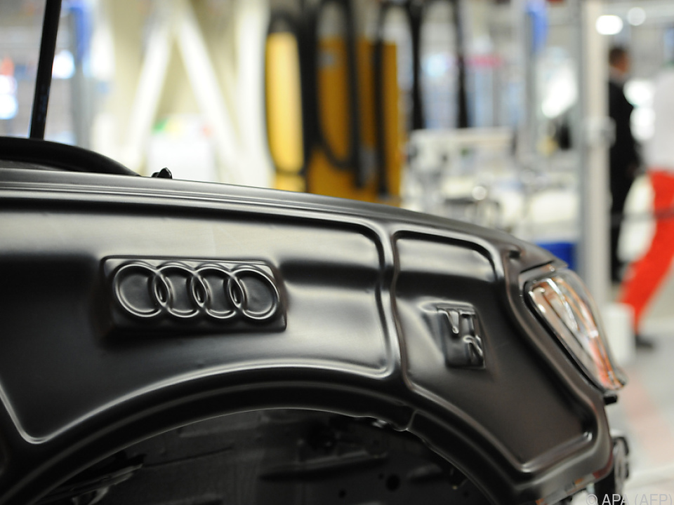 Масовий страйк робітників заводу Audi зупинив випуск авто