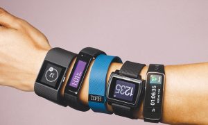 Фитнес-трекеры заподозрили в сливе информации в Facebook