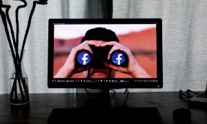 Facebook закрывает приложение, которое шпионило за пользователями