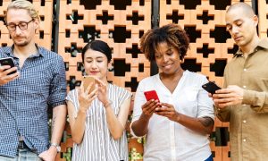 Назван лучший смартфон 2018 года