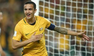 Найкращий нападник австралійської збірної з футболу оголосив про завершення кар’єри