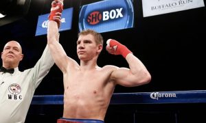 Украинский боксер впервые защитит титул чемпиона США