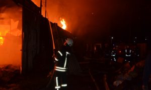 Видео: под Киевом горели склады обмундирования для армии