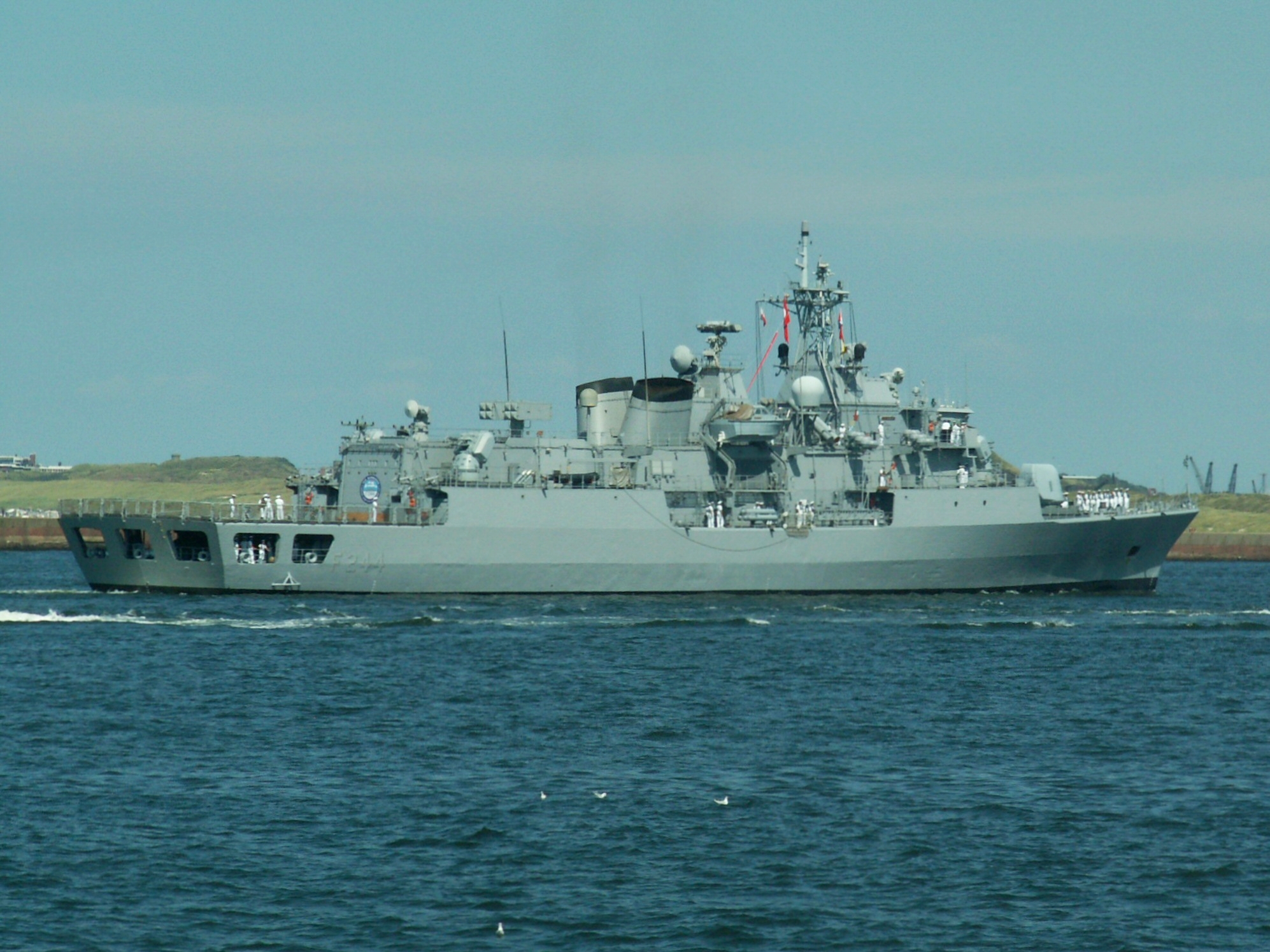 Фото: фрегат и штурмовой катер Турции посетили одесский порт