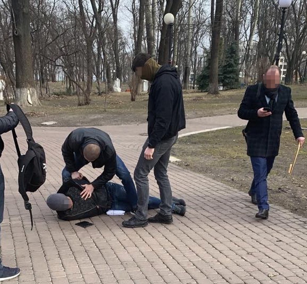 Фото: СБУ поймала советника МВД на взятке, есть задержанный