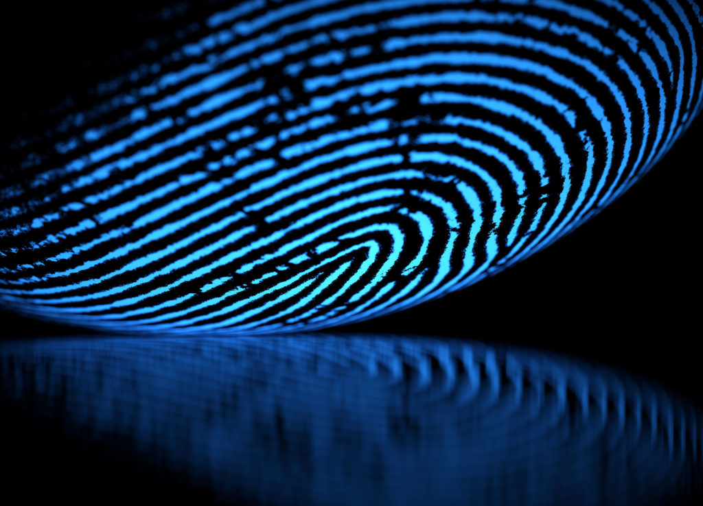 В Британии тестируют банковскую карту со сканером отпечатка пальца