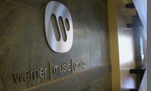 Warner Music подписала контракт с искусственным интеллектом