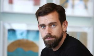 Основатель Twitter за 2018 год получил всего полтора доллара