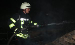 Під Києвом стався вибух у багатоповерхівці: подробиці та фото з місця