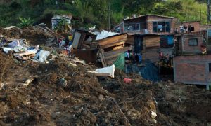 Фото: в результате оползня в Колумбии погибли десятки человек