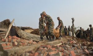Фото: десятки людей погибли из-за мощнейшего урагана, обрушившегося на Непал