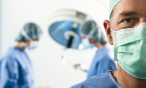 Хирурги впервые использовали робота с искусственным интеллектом для операции на сердце